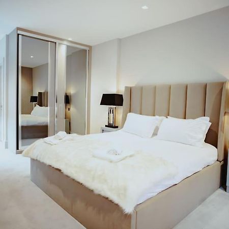 3-Story Townhouse - Sleeps 8 Lägenhet Leeds  Exteriör bild