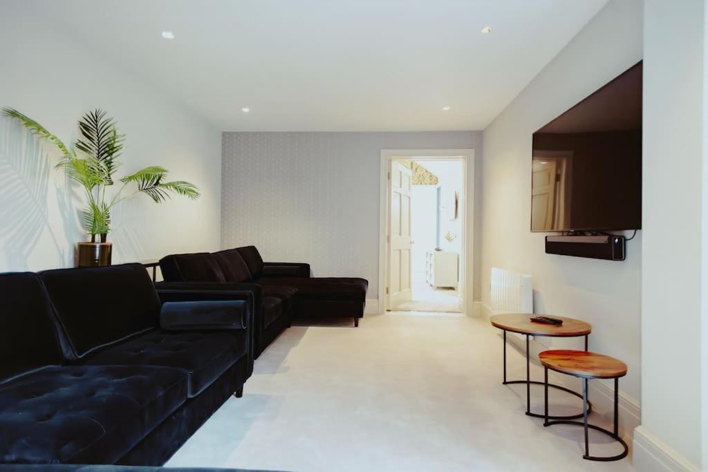 3-Story Townhouse - Sleeps 8 Lägenhet Leeds  Exteriör bild